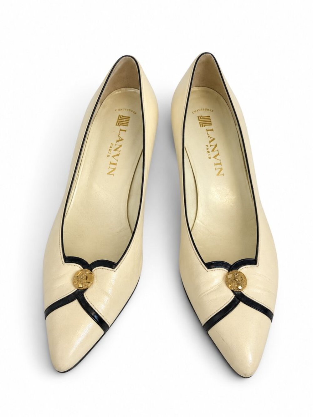 Lanvin Paris Vintage Ivory Leather Pointed Toe Pumps